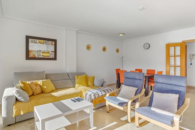 3 slaapkamer Appartement te koop in Carib Playa, Marbella met zwembad - € 435.000 (Ref: 9402459)