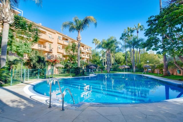 3 slaapkamer Appartement te koop in Carib Playa, Marbella met zwembad - € 435.000 (Ref: 9402459)