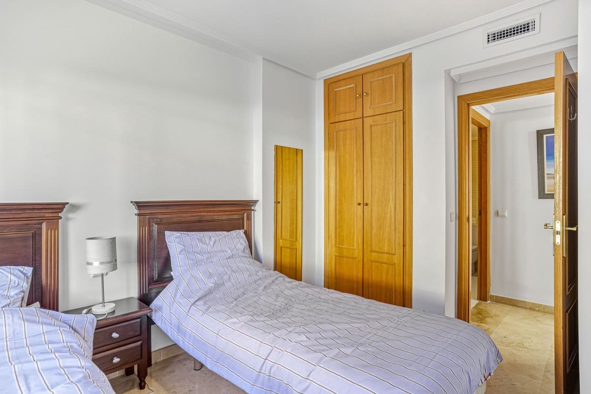 3 soveværelse Lejlighed til salg i Carib Playa med swimmingpool - € 435.000 (Ref: 9402459)