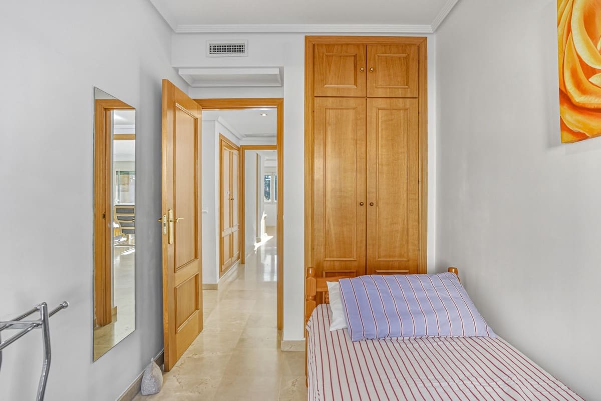 3 soveværelse Lejlighed til salg i Carib Playa med swimmingpool - € 435.000 (Ref: 9402459)