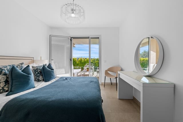 2 soverom Leilighet til salgs i Estepona Golf, Estepona med svømmebasseng - € 379 000 (Ref: 9421591)