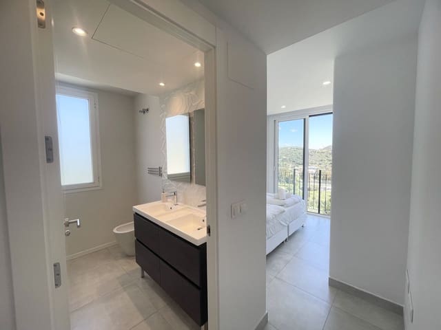 3 soverom Leilighet til salgs i La Cala de Mijas, Mijas med svømmebasseng - € 610 000 (Ref: 9421595)