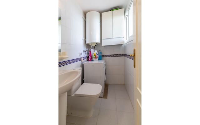 Apartamento de 2 habitaciones en La Cala de Mijas, Mijas en venta con piscina - 310.000 € (Ref: 9473442)