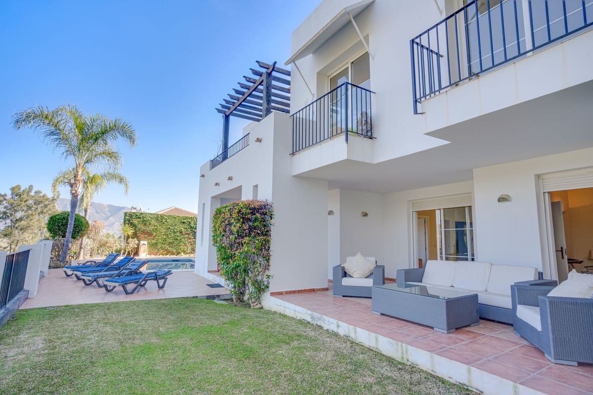 4 bedroom Villa for sale in La Cala Golf with pool - € 1,950,000 (Ref: 9516602)