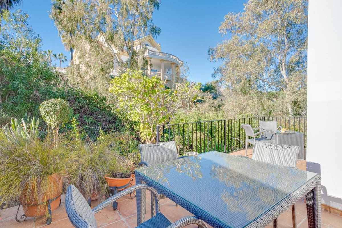 4 bedroom Villa for sale in La Cala Golf with pool - € 1,950,000 (Ref: 9516602)