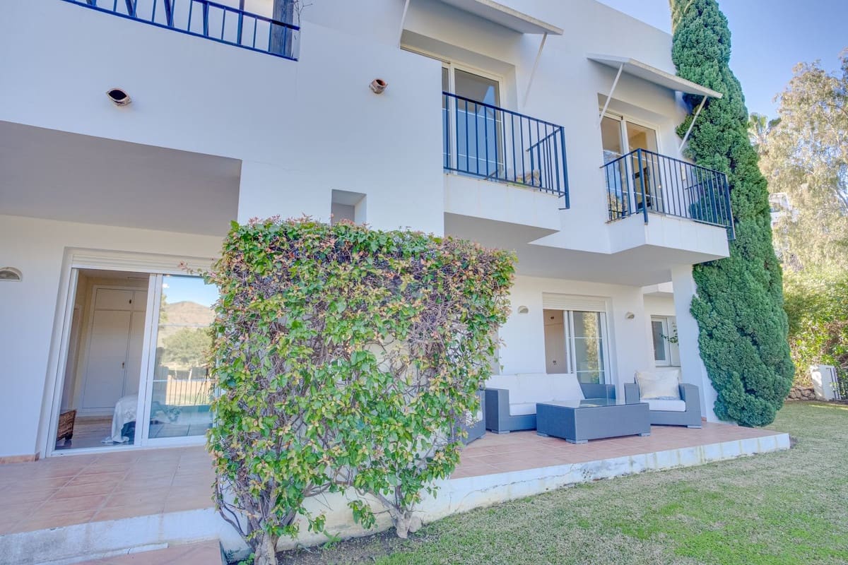 4 bedroom Villa for sale in La Cala Golf with pool - € 1,950,000 (Ref: 9516602)