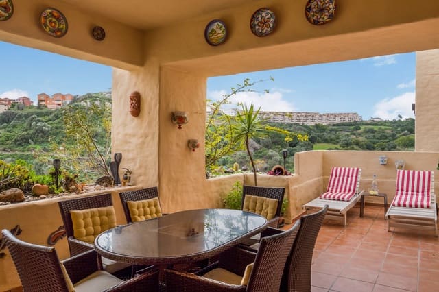 2 chambre Appartement à vendre à La Duquesa / Puerto de la Duquesa, Manilva avec piscine - 325 000 € (Ref: 9559780)