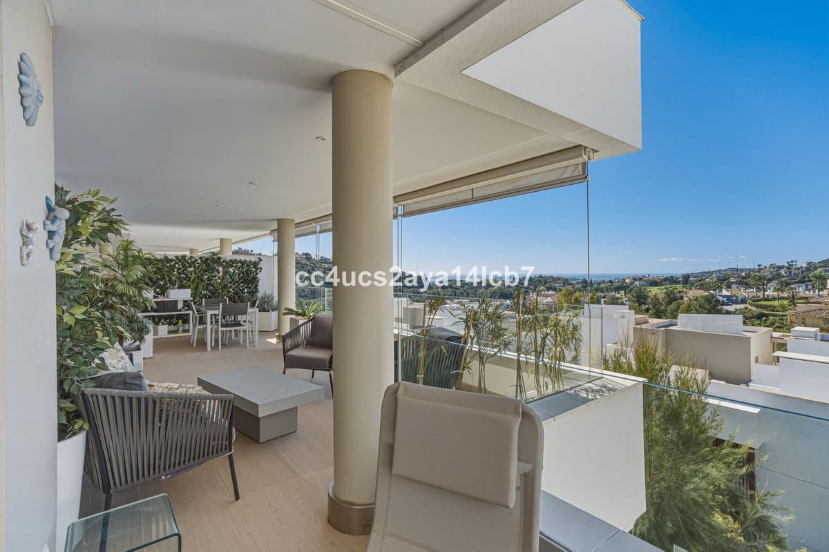 3 sypialnia Apartament na sprzedaż w Benahavis z basenem - 649 000 € (Ref: 9631516)