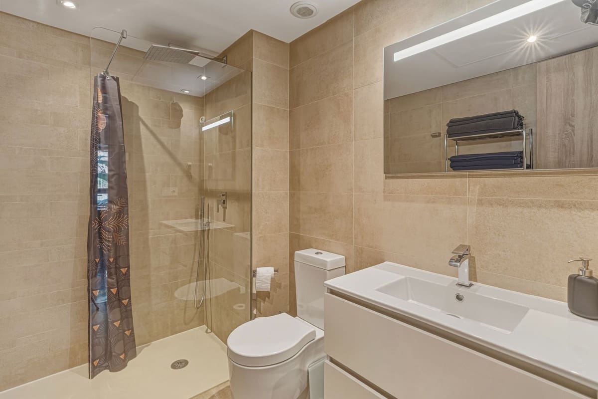 3 bedroom Apartment for sale in Benahavis with pool - € 649,000 (Ref: 9631516)