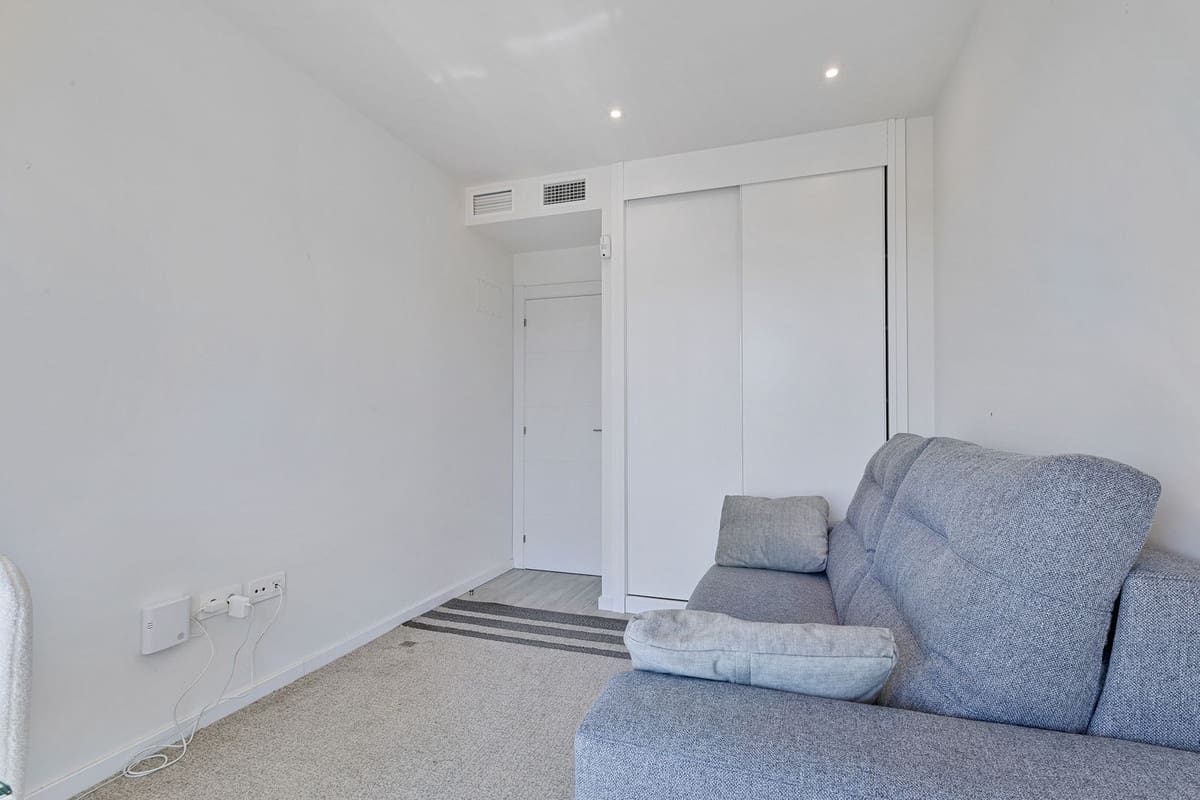 3 chambre Appartement à vendre à Nueva Andalucia avec piscine - 515 000 € (Ref: 9636106)