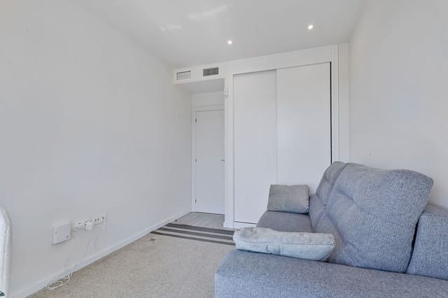 3 chambre Appartement à vendre à Nueva Andalucia, Marbella avec piscine - 515 000 € (Ref: 9636106)