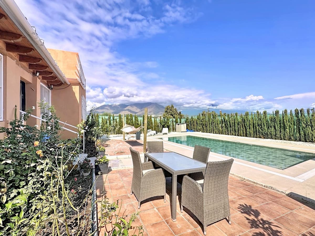 3 bedroom Villa for sale in Buenas Noches with pool - € 599,000 (Ref: 9708988)