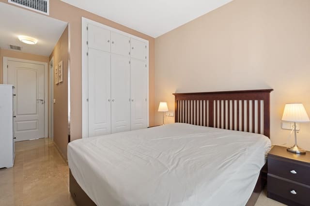 2 sypialnia Apartament na sprzedaż w La Duquesa / Puerto de la Duquesa, Manilva z basenem - 339 000 € (Ref: 9708990)