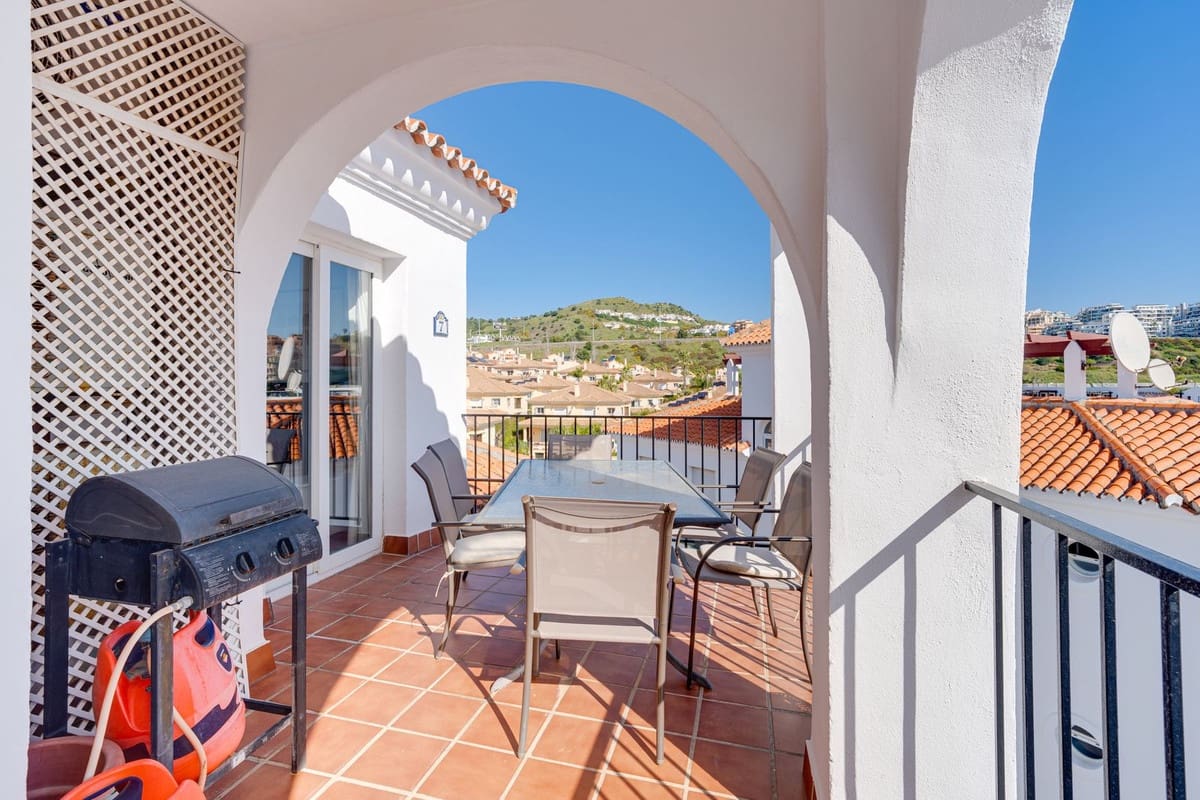 2 chambre Penthouse à vendre à Riviera del Sol avec piscine - 335 000 € (Ref: 9729521)