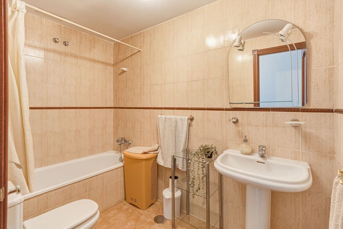 2 chambre Penthouse à vendre à Riviera del Sol avec piscine - 335 000 € (Ref: 9729521)