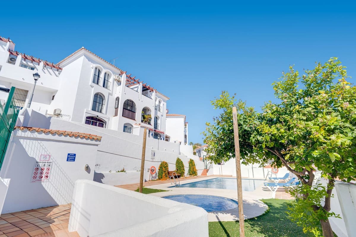 2 chambre Penthouse à vendre à Riviera del Sol avec piscine - 335 000 € (Ref: 9729521)