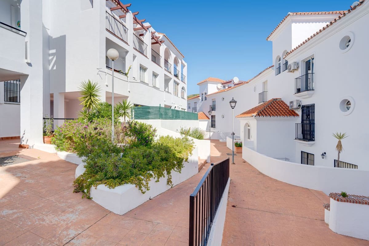 2 chambre Penthouse à vendre à Riviera del Sol avec piscine - 335 000 € (Ref: 9729521)