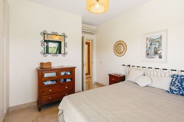 3 quarto Apartamento para venda em Calahonda, Mijas com piscina - 635 000 € (Ref: 9753711)