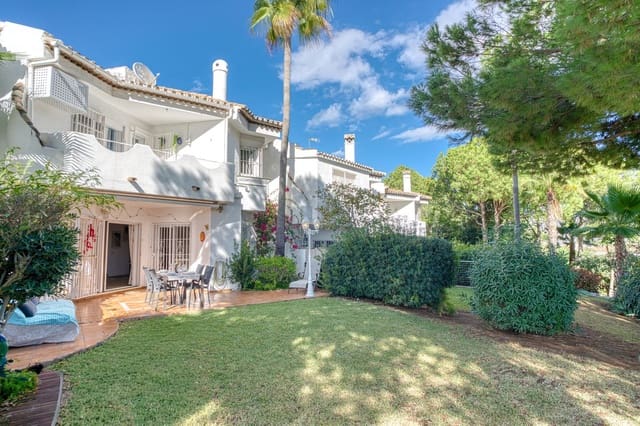 3 makuuhuone Omakotitalo myytävänä paikassa Calahonda, Mijas mukana uima-altaan - 495 000 € (Ref: 9753712)