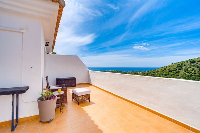 3 makuuhuone Kattohuoneisto myytävänä paikassa Calahonda, Mijas mukana uima-altaan - 449 000 € (Ref: 9772054)