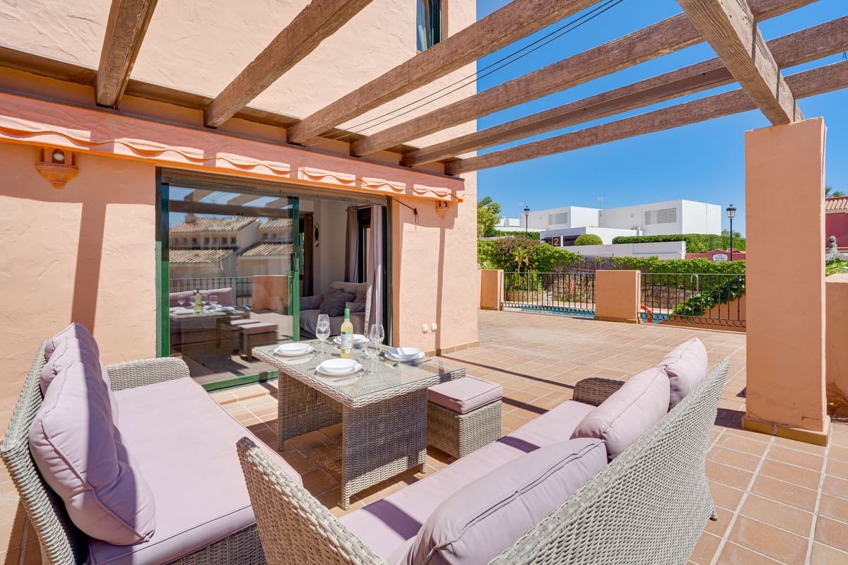 4 camera da letto Casa in vendita in La Duquesa / Puerto de la Duquesa con piscina - 495.000 € (Rif: 9778936)