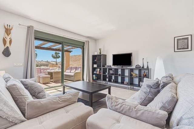 Casa de 4 habitaciones en La Duquesa / Puerto de la Duquesa, Manilva en venta con piscina - 495.000 € (Ref: 9778936)