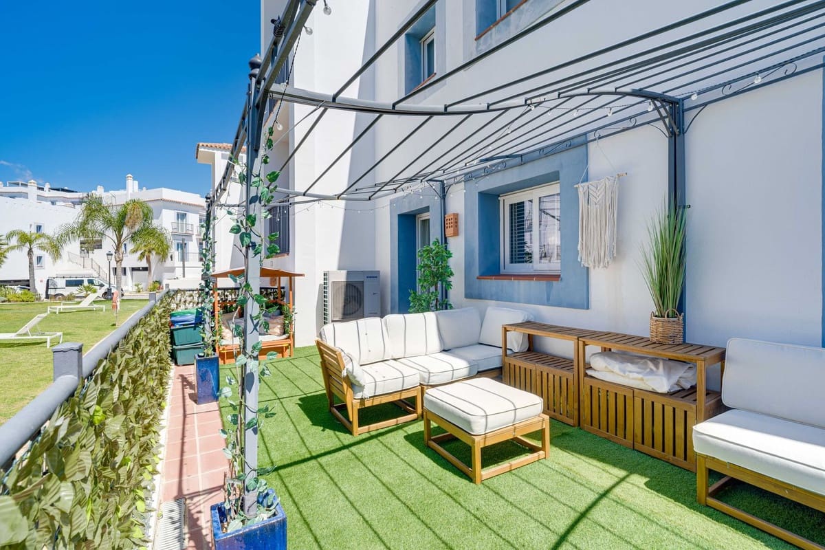 3 bedroom Apartment for sale in Benahavis with pool - € 665,000 (Ref: 9786774)