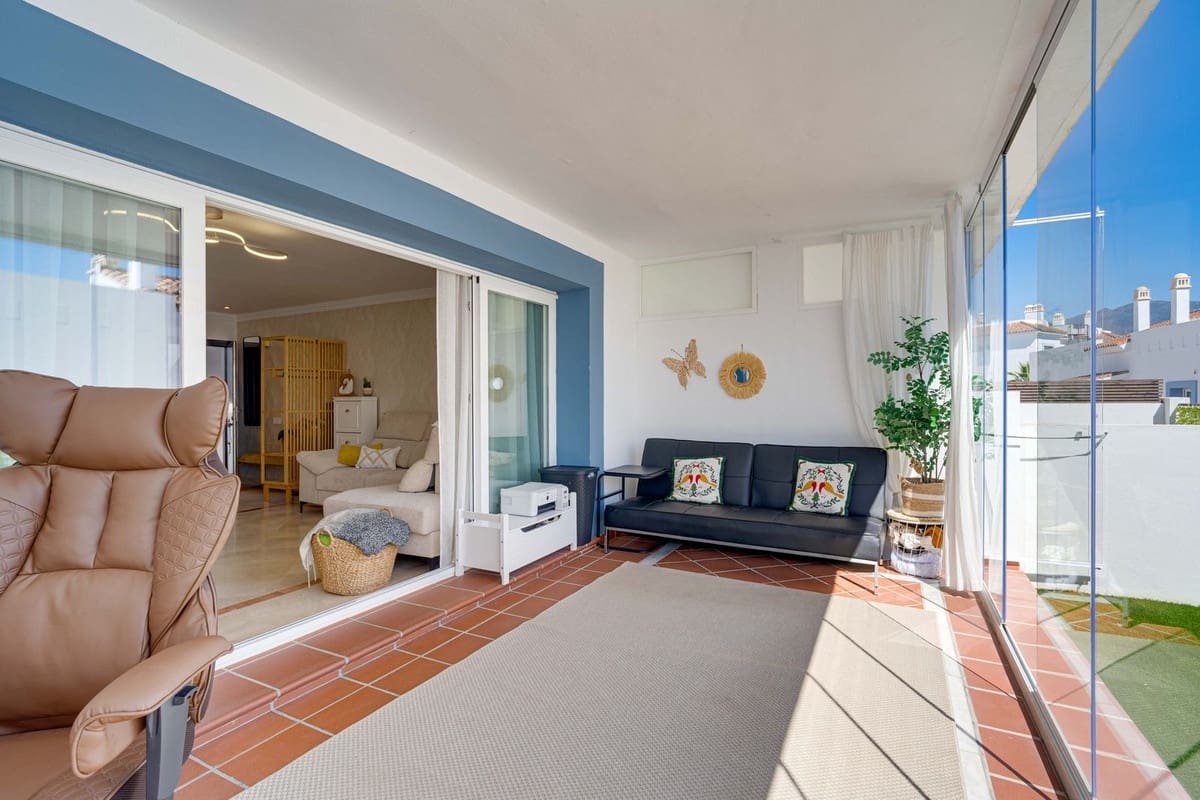 3 bedroom Apartment for sale in Benahavis with pool - € 665,000 (Ref: 9786774)