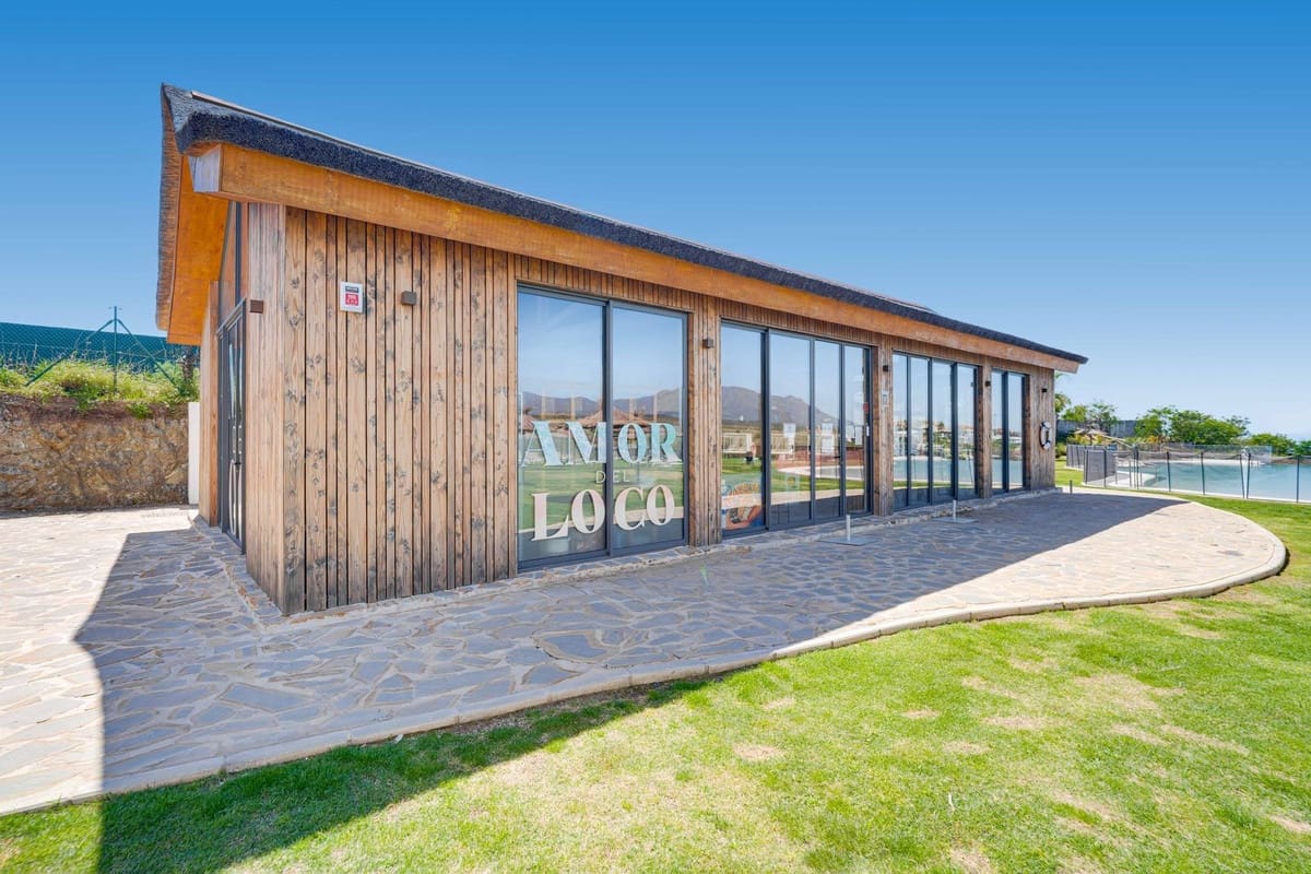 3 bedroom Apartment for sale in Benahavis with pool - € 665,000 (Ref: 9786774)