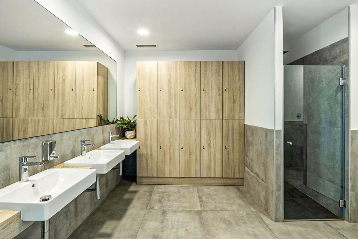 3 bedroom Apartment for sale in Benahavis with pool - € 665,000 (Ref: 9786774)