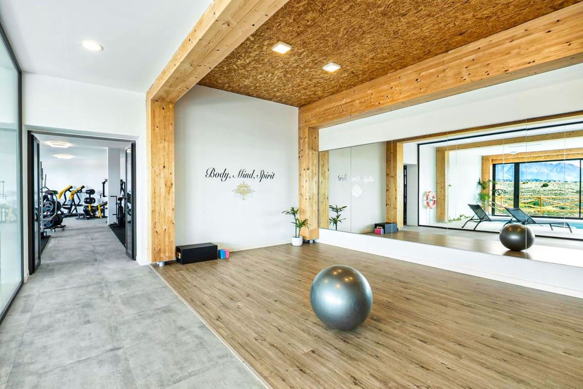 3 bedroom Apartment for sale in Benahavis with pool - € 665,000 (Ref: 9786774)