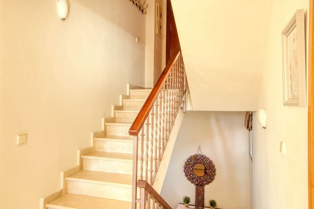 4 Zimmer Haus zu verkaufen in Manilva mit Pool - 539.000 € (Ref: 9803781)