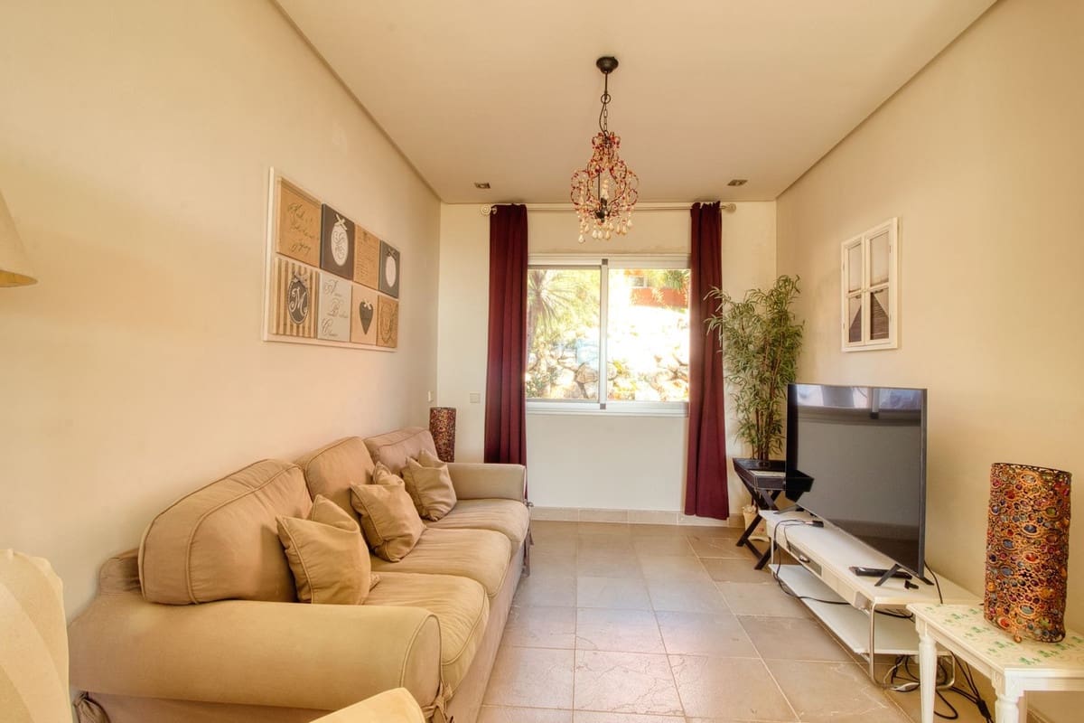 4 Zimmer Haus zu verkaufen in Manilva mit Pool - 539.000 € (Ref: 9803781)