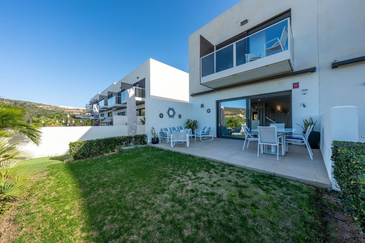 3 bedroom Townhouse for sale in Manilva with pool - € 465,000 (Ref: 9803782)