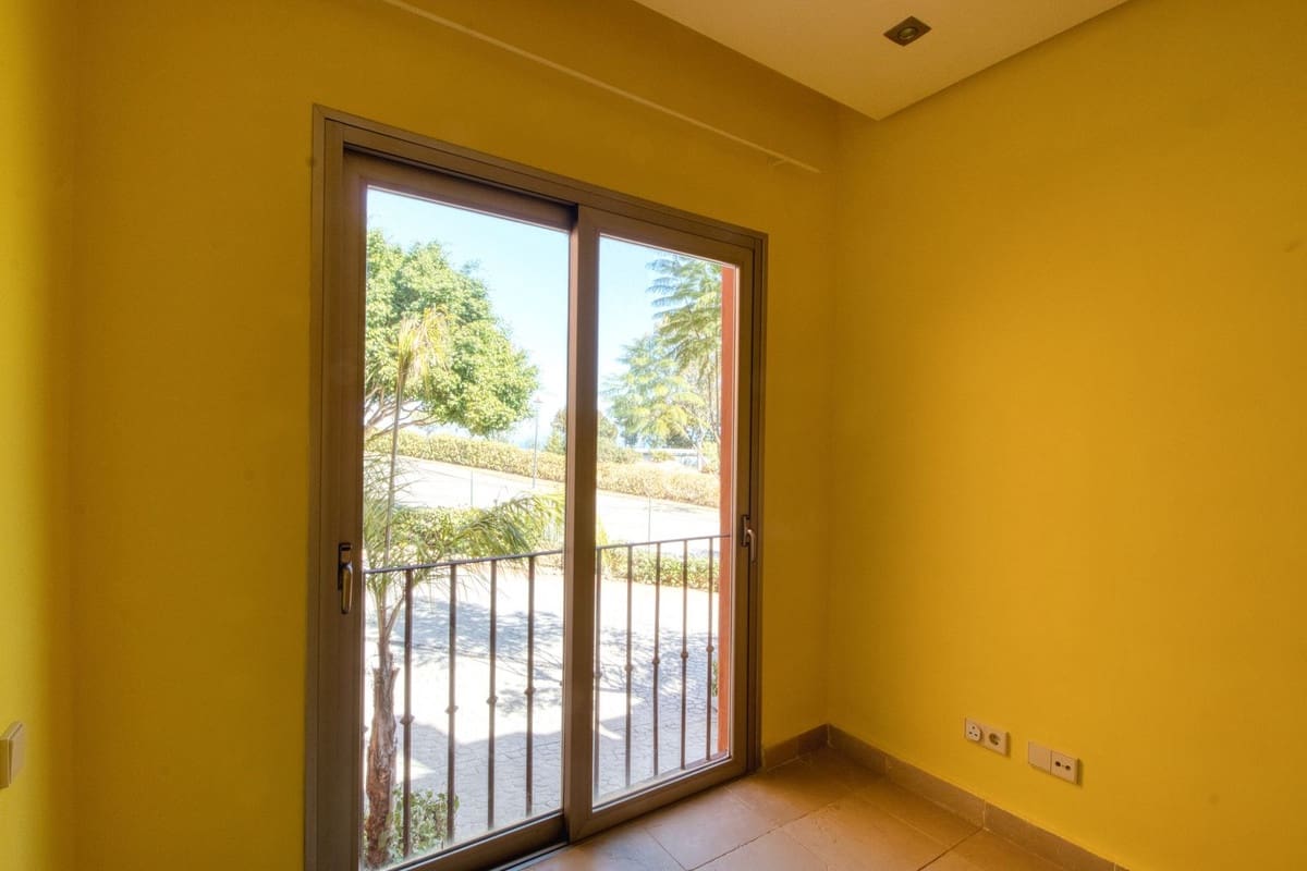 4 bedroom Townhouse for sale in Manilva with pool - € 450,000 (Ref: 9807314)