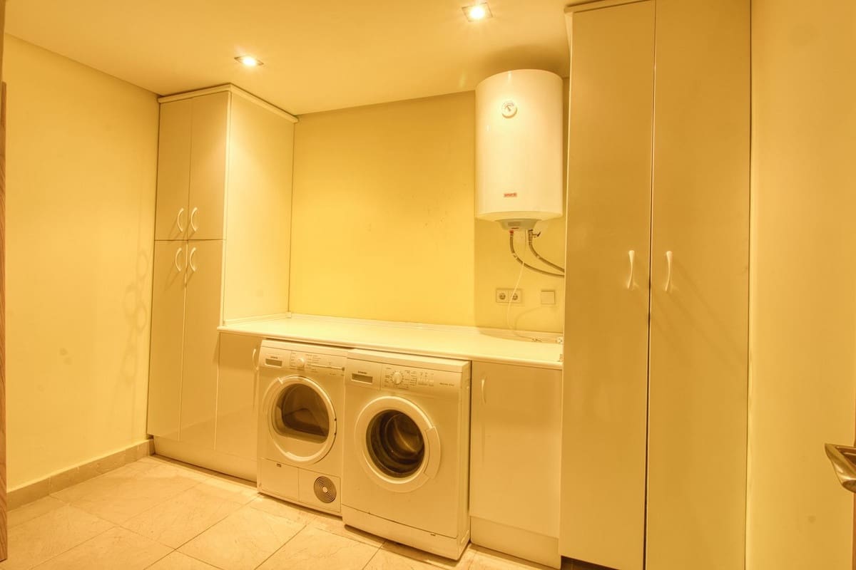 4 bedroom Townhouse for sale in Manilva with pool - € 450,000 (Ref: 9807314)