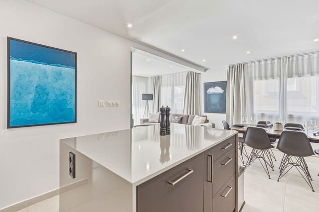 2 chambre Appartement à vendre à Centro ciudad, Fuengirola - 399 000 € (Ref: 9827974)