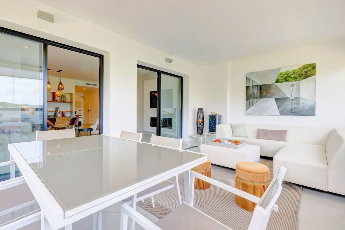 2 sypialnia Apartament na sprzedaż w Estepona z basenem - 565 000 € (Ref: 9863498)