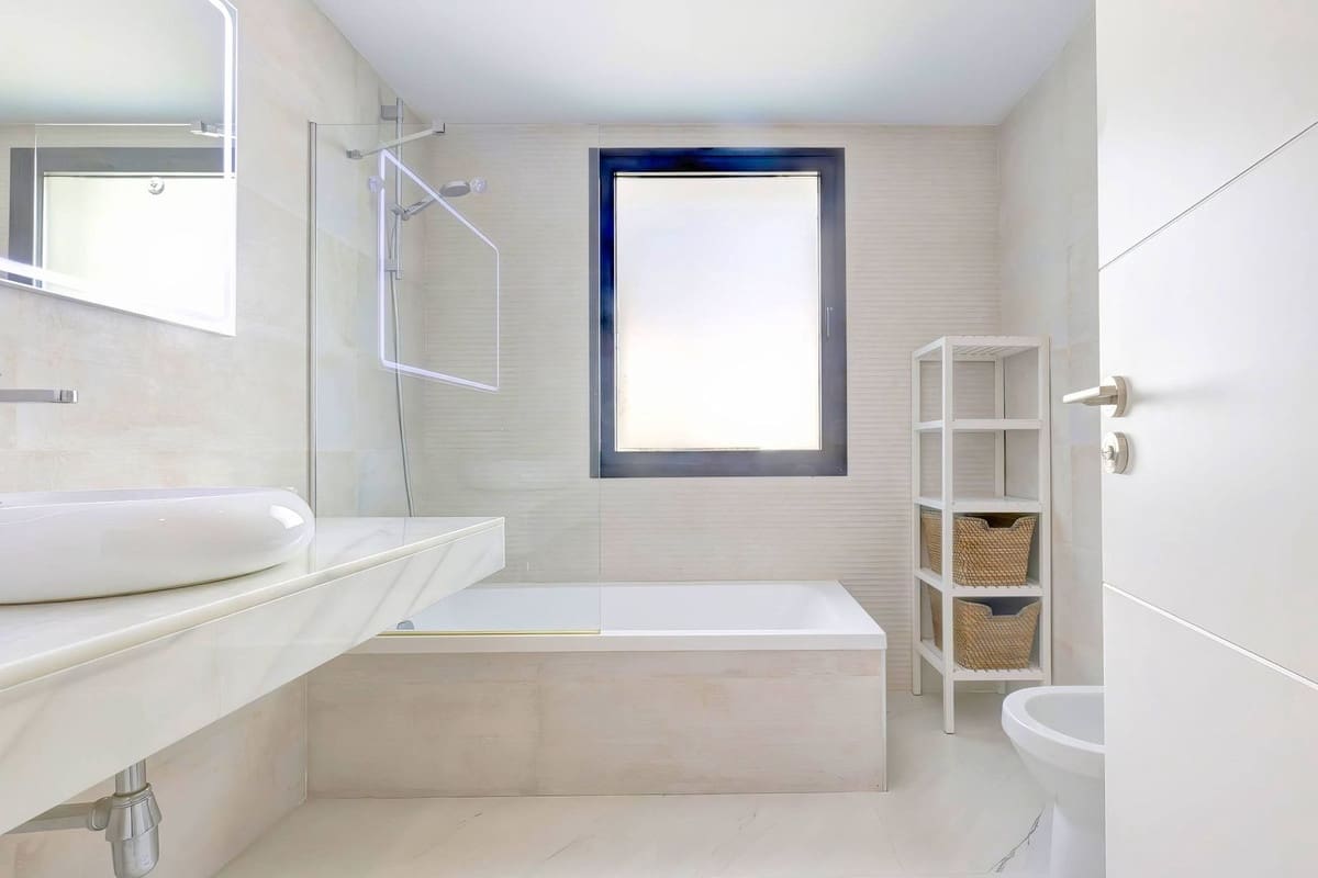 2 sypialnia Apartament na sprzedaż w Estepona z basenem - 565 000 € (Ref: 9863498)