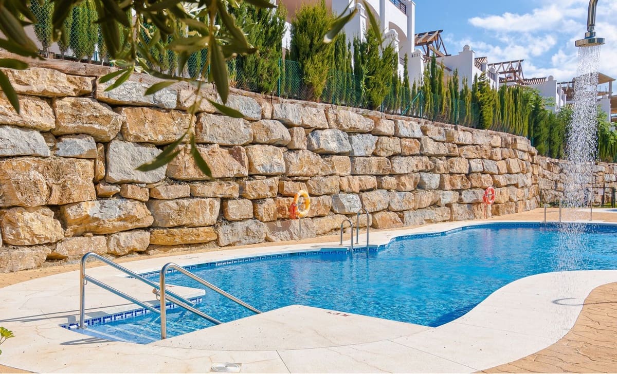 3 sypialnia Apartament na sprzedaż w Bahia de Casares z basenem - 459 000 € (Ref: 9877278)
