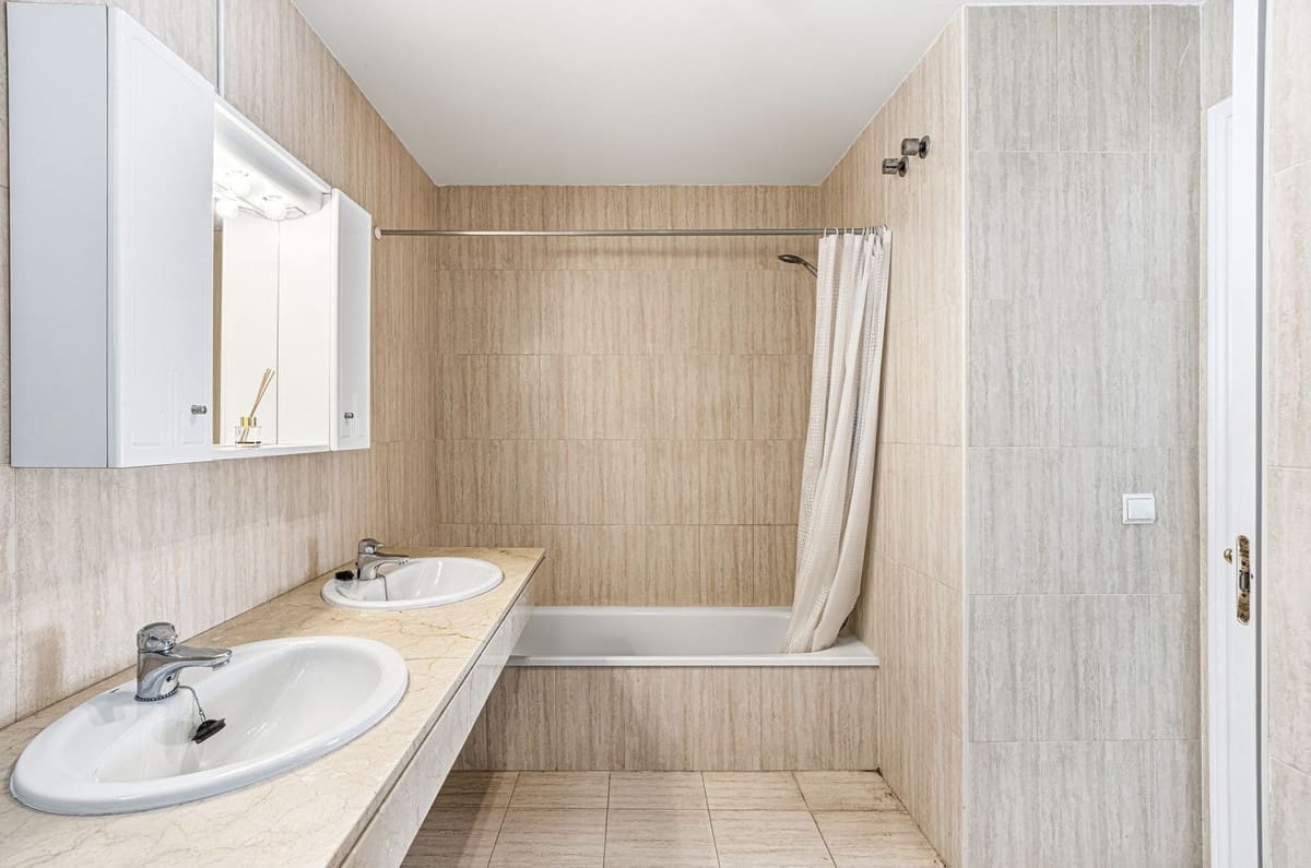 3 soverom Penthouse til salgs i Calahonda med svømmebasseng - € 449 000 (Ref: 9895400)
