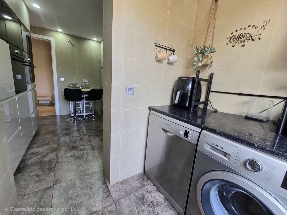 Apartamento de 3 habitaciones en Calahonda en venta con piscina - 429.000 € (Ref: 9932221)