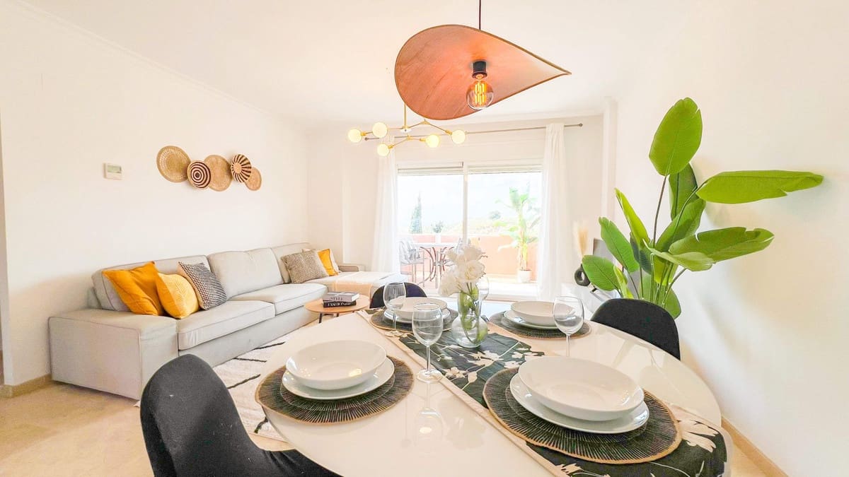 2 soveværelse Lejlighed til salg i Riviera del Sol med swimmingpool - € 310.000 (Ref: 9932222)