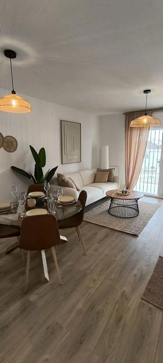 2 slaapkamer Huis te koop in Riviera del Sol met zwembad - € 375.000 (Ref: 9932223)