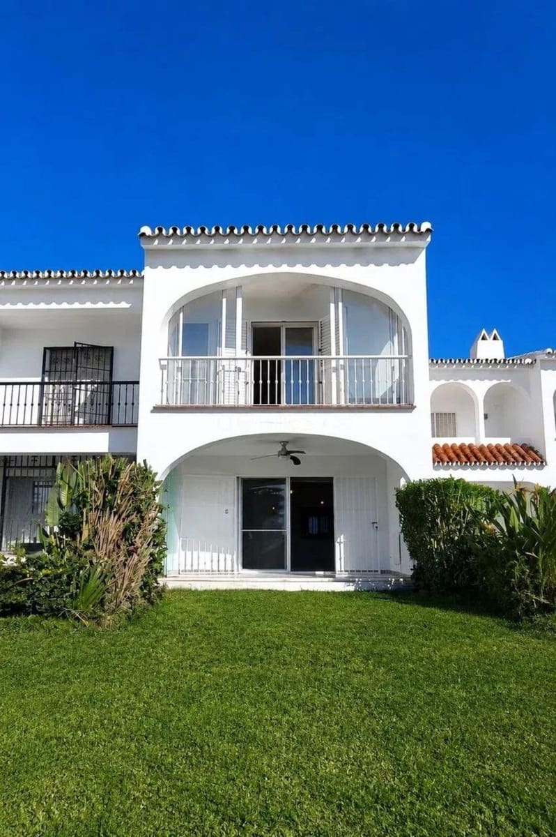 2 slaapkamer Huis te koop in Riviera del Sol met zwembad - € 375.000 (Ref: 9932223)