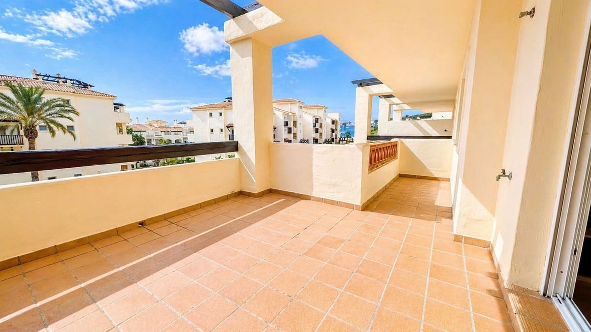 2 slaapkamer Appartement te koop in Manilva met zwembad - € 299.000 (Ref: 9948942)