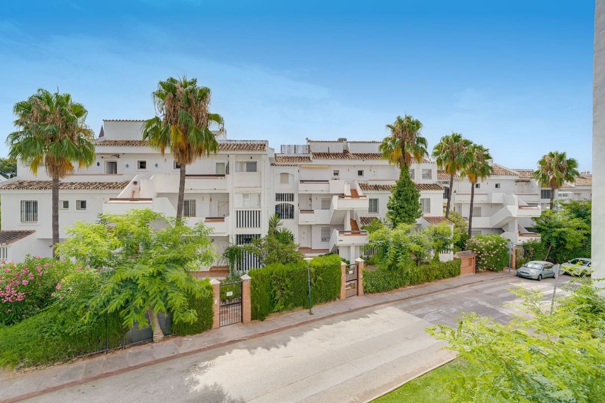 2 chambre Appartement à vendre à Riviera del Sol avec piscine - 299 000 € (Ref: 9969049)