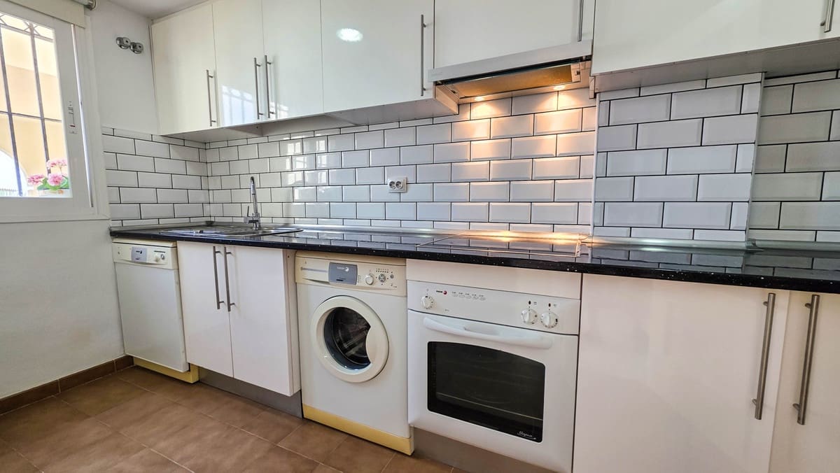 3 slaapkamer Appartement te koop in Casares met zwembad - € 299.000 (Ref: 9978004)