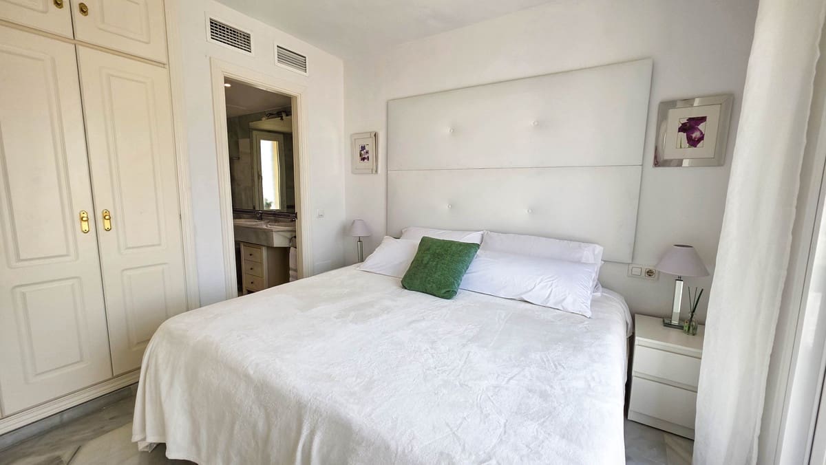 3 slaapkamer Appartement te koop in Casares met zwembad - € 299.000 (Ref: 9978004)