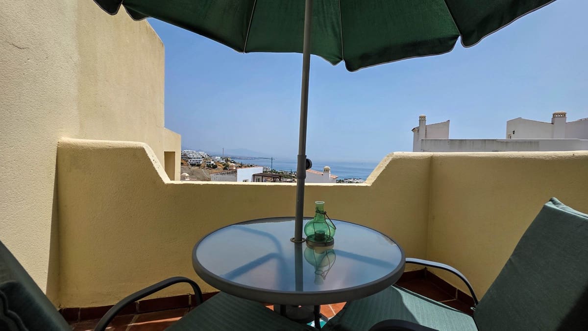 3 slaapkamer Appartement te koop in Casares met zwembad - € 299.000 (Ref: 9978004)